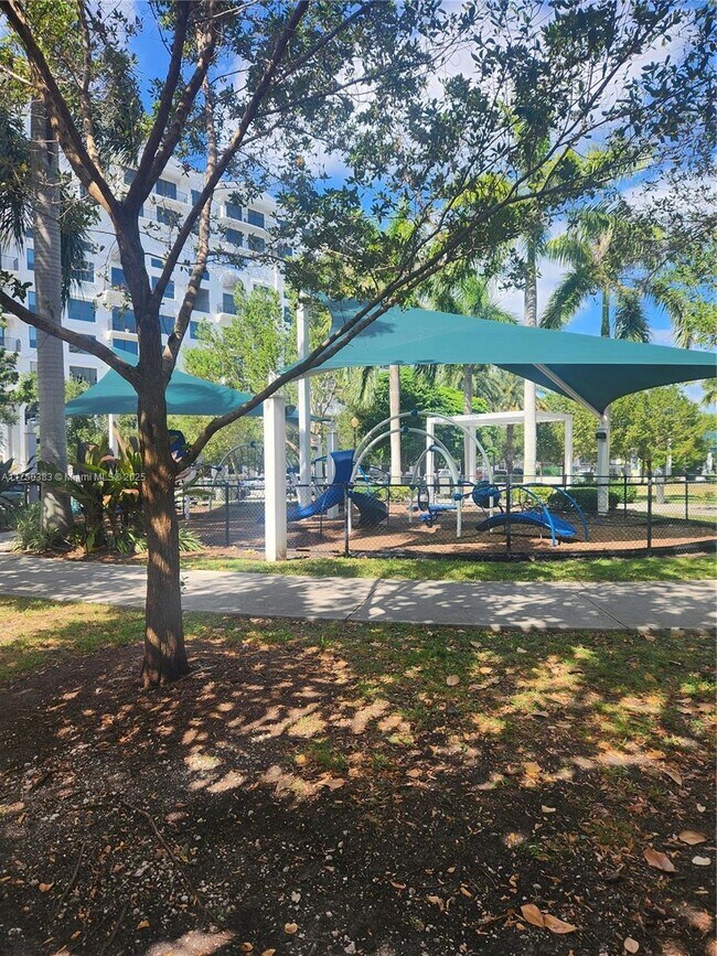Building Photo - 8395 SW 73rd Ave