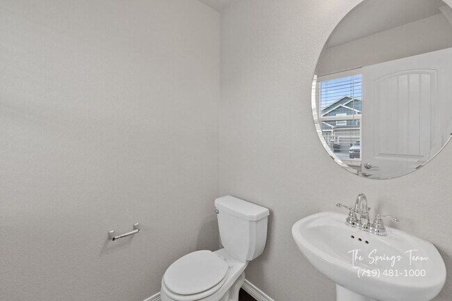 Building Photo - 10898 Rowley Dr