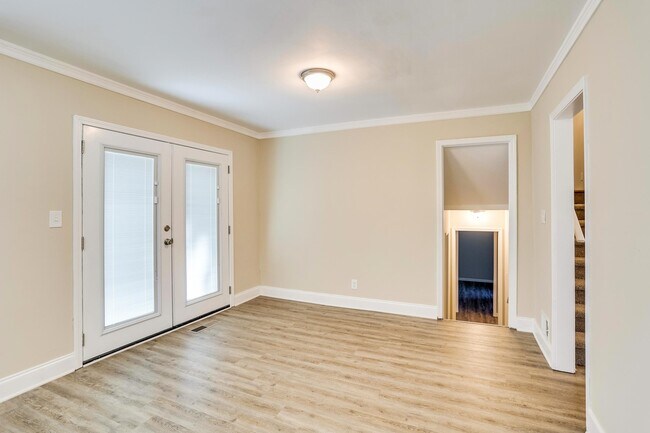 Building Photo - 2572 Glenrock Dr