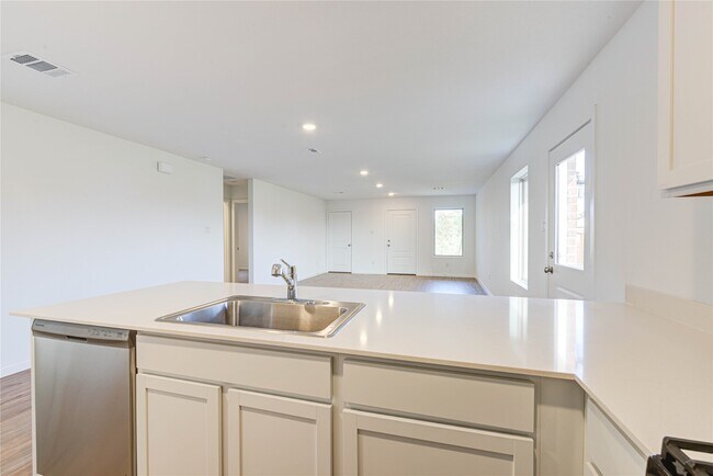 Building Photo - 3146 Savannah Rose Dr