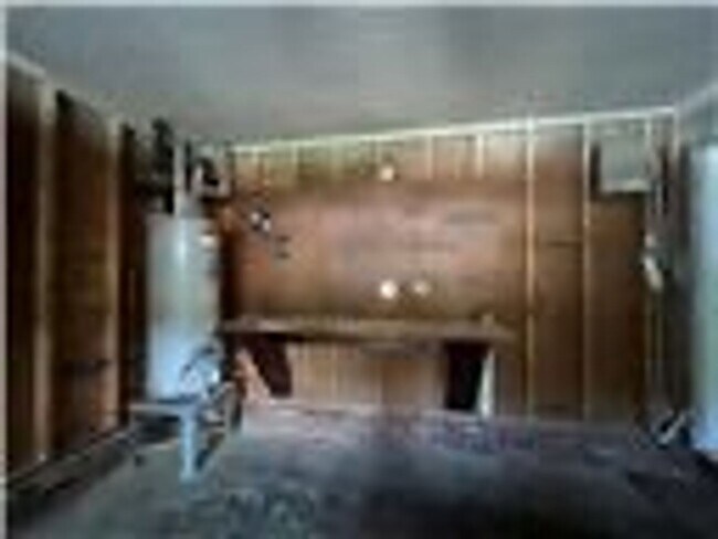 Building Photo - Beautiful Single-Family 3BR Cozy Home