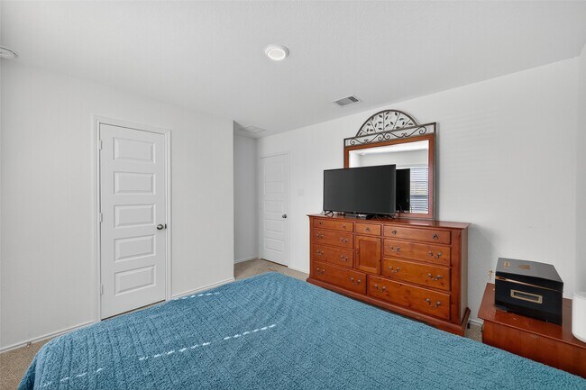 Building Photo - 7411 Canyon Chase Dr