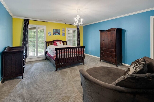 Building Photo - 415 S Yates Rd