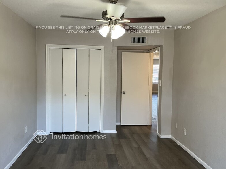 Building Photo - 4447 E Contessa St