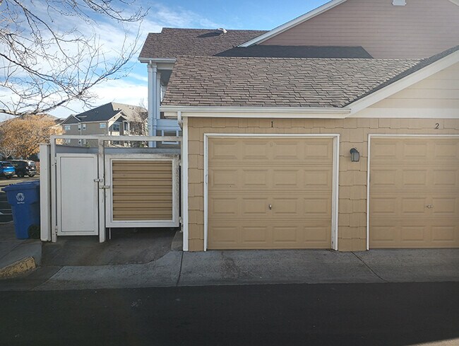 Building Photo - 4605 Hahns Peak Dr