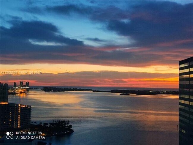 Building Photo - 951 Brickell Ave