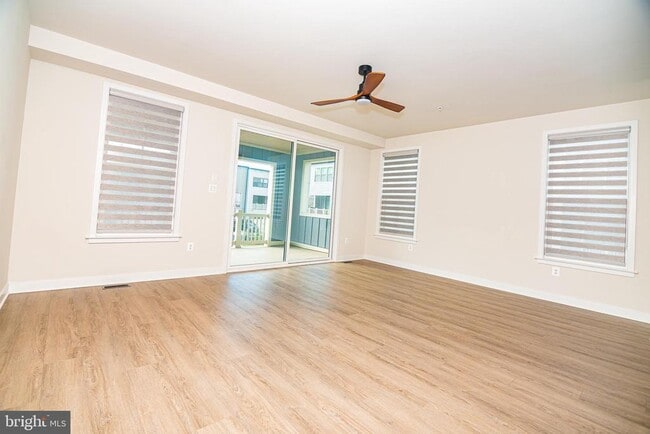 Building Photo - 9011 Amelung St