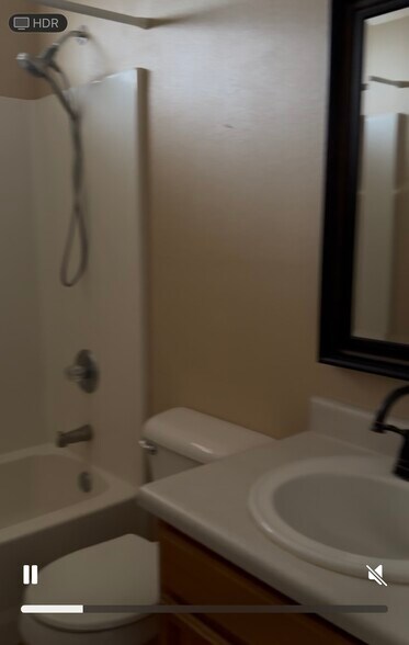 Upstairs bath - 637 Esmeralda Armendariz