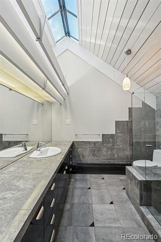 Building Photo - 3130 S Monroe St