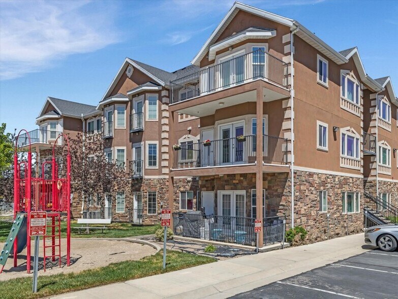 Building Photo - 114 Bella Monte Dr