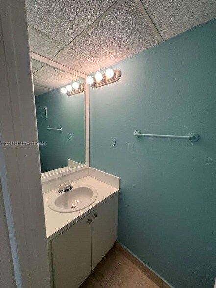 Building Photo - 8500 SW 109th Ave