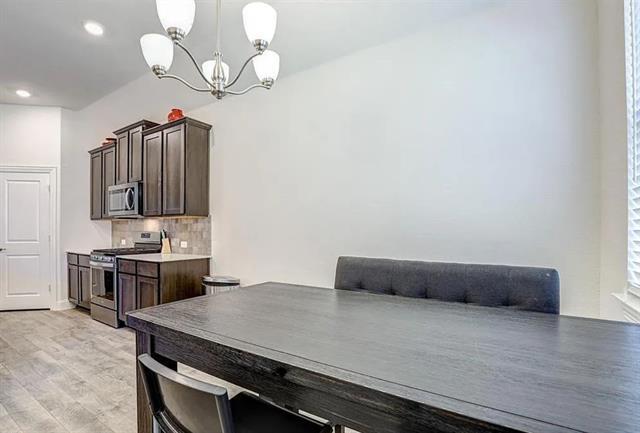 Building Photo - 2925 Cerro Ranch Rd