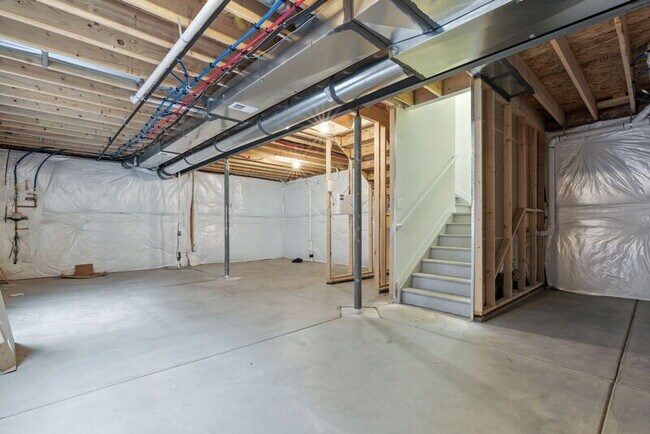 Building Photo - 10007 Hough Point
