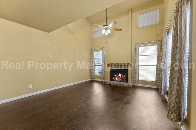 Building Photo - 5516 Boca Raton Blvd