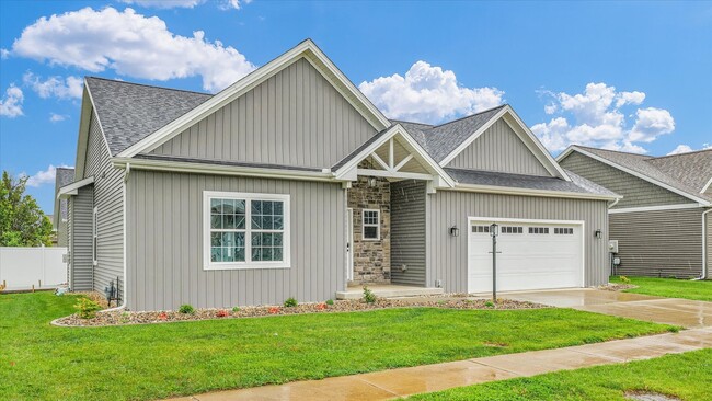 Building Photo - 3408 S Myra Ridge Dr