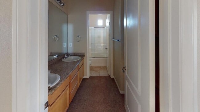 Building Photo - 36425 Fallingstar Pl