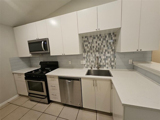 Building Photo - 12806 Margit Dr