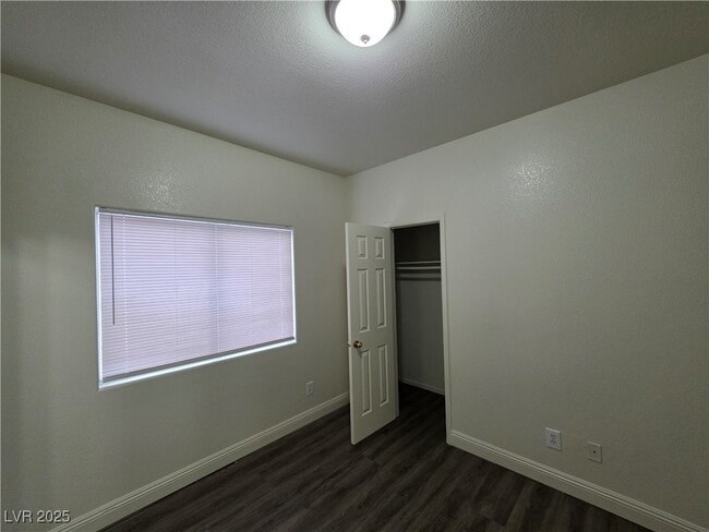 Building Photo - 8240 Aurora Peak Ave