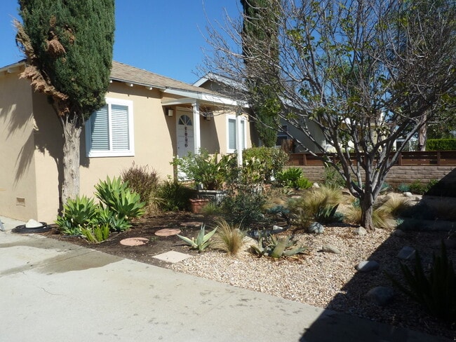 Building Photo - 17565 Bullock St