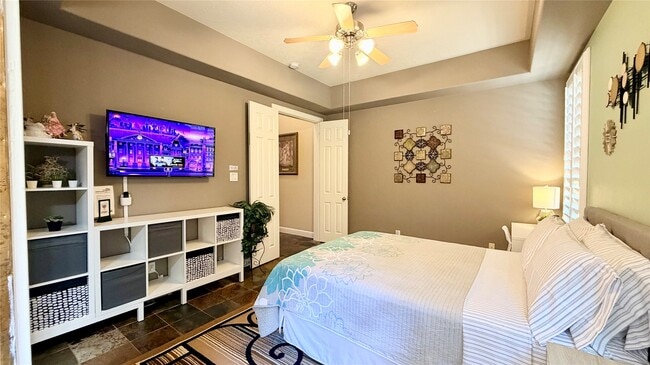 Building Photo - 1013 Gross St