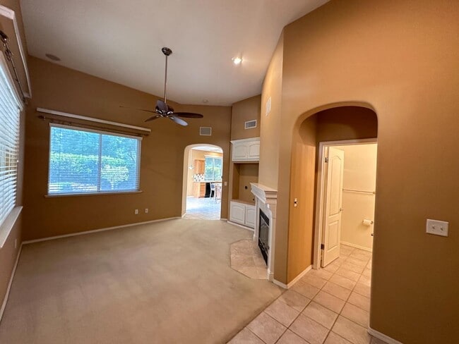 Building Photo - 92 W Barcelona Ln