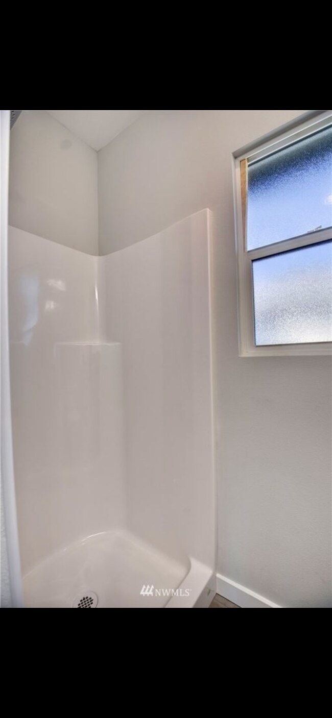 Building Photo - 1827 S Washington St