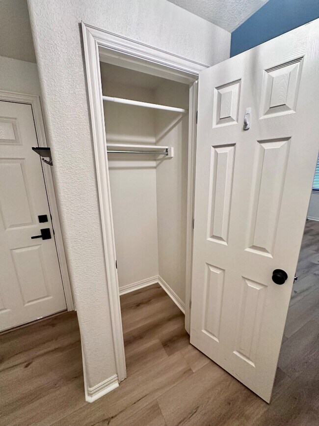 Building Photo - 6230 Grand Mesa Dr
