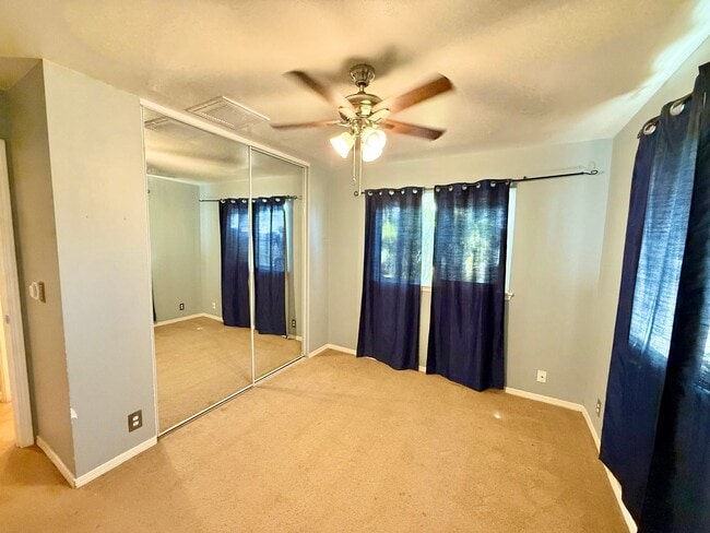 Building Photo - 3 Bedroom / 2 Bathroom House for Rent in Waikapu Gardens!