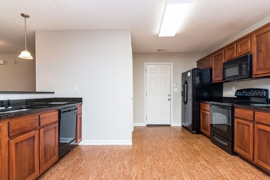 Building Photo - 10892 Blake Cir