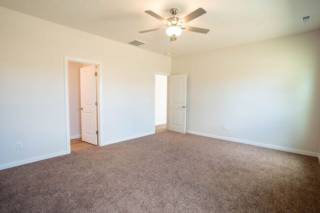 Building Photo - BRAND NEW 3 BEDROOM HOME - Mount Vernon, MO