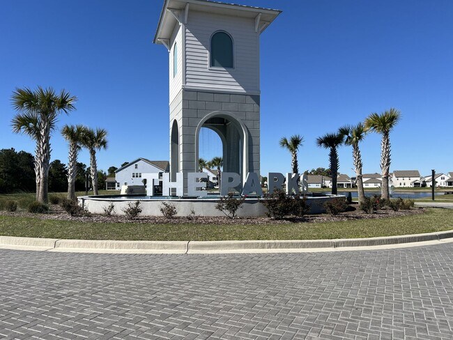 Building Photo - Four-Bedroom, Three-Bath, Unfurnished Hous...