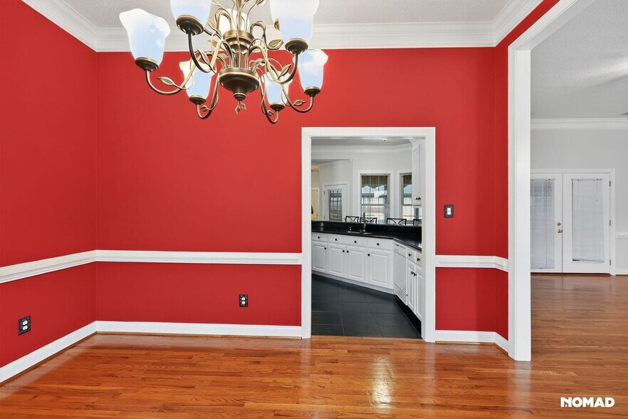 Building Photo - 401 Adler Ln