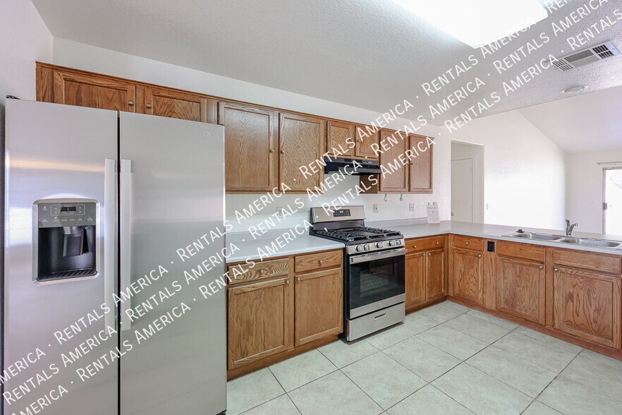 Building Photo - 6524 N 90th Dr