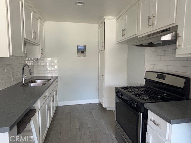 Building Photo - 17132 Emerald Ln