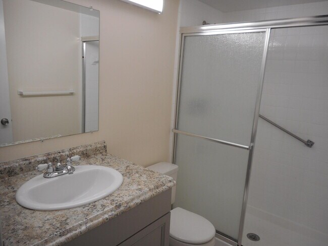 Building Photo - 202 Foxtail Dr