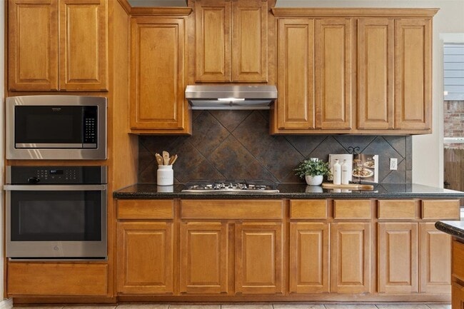 Building Photo - 11121 Sandstone Trail