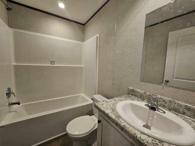 Building Photo - 1014 Myakka Dr