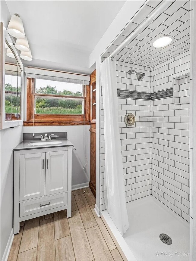 Building Photo - 11251 158th St