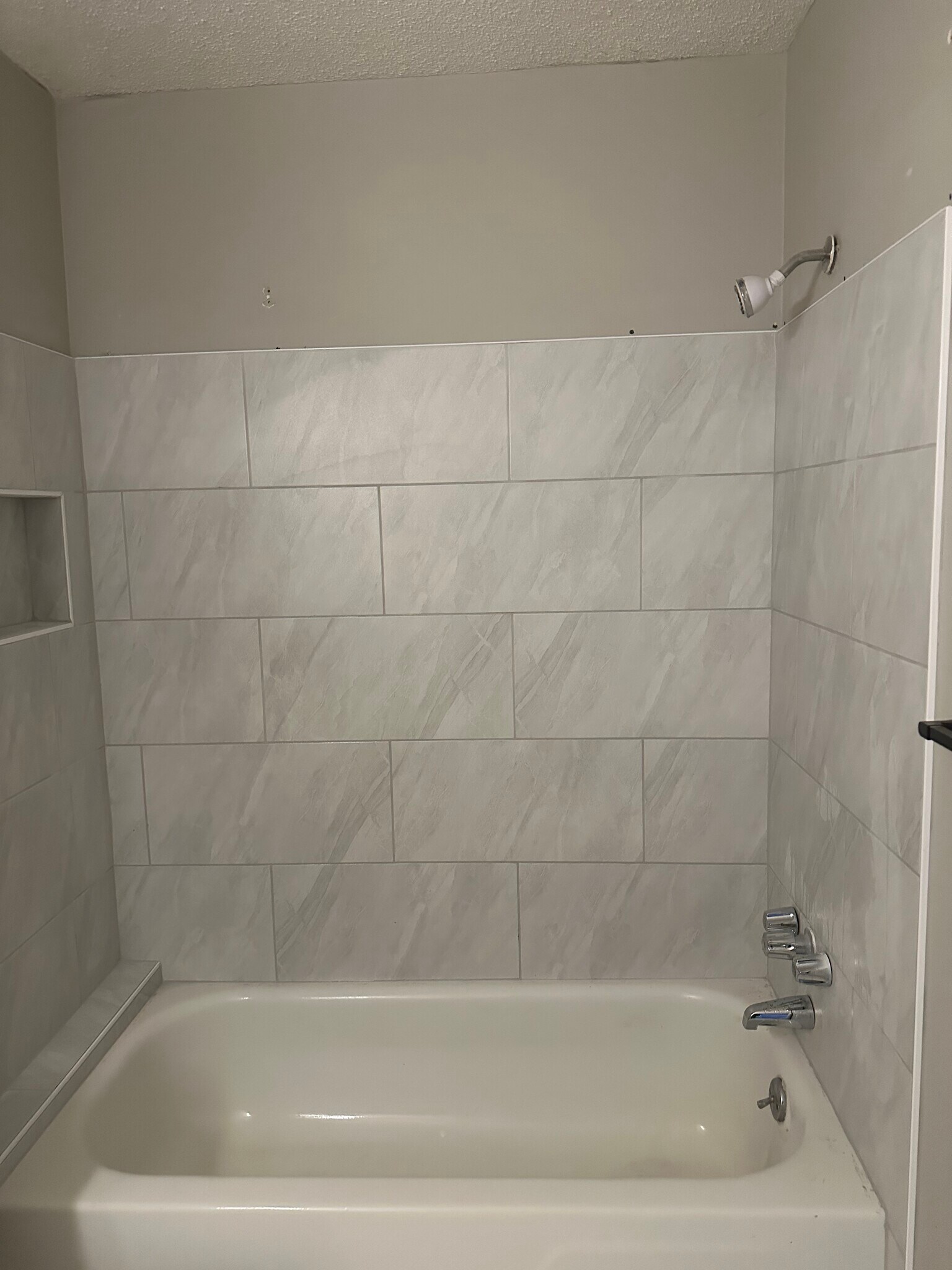 Building Photo - 820 Beacon Pky E