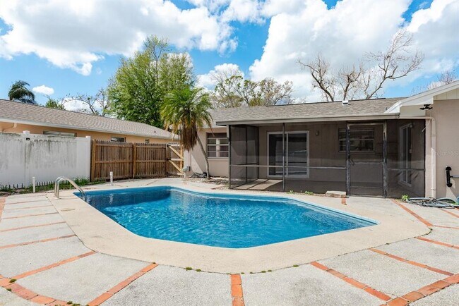 Building Photo - 2977 Palmetto Ct