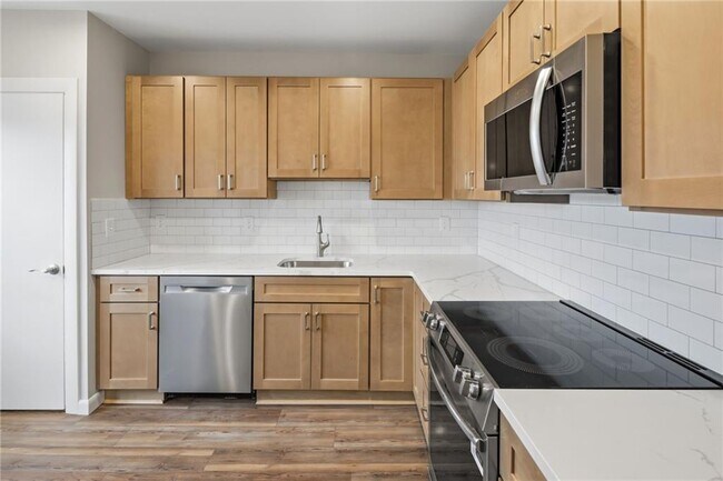 Building Photo - 67 Fred St