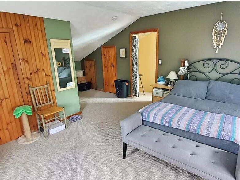 Building Photo - 10 High St