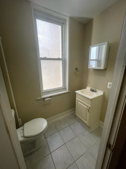 Apt 2 - Bathroom - 1855 N Willington St