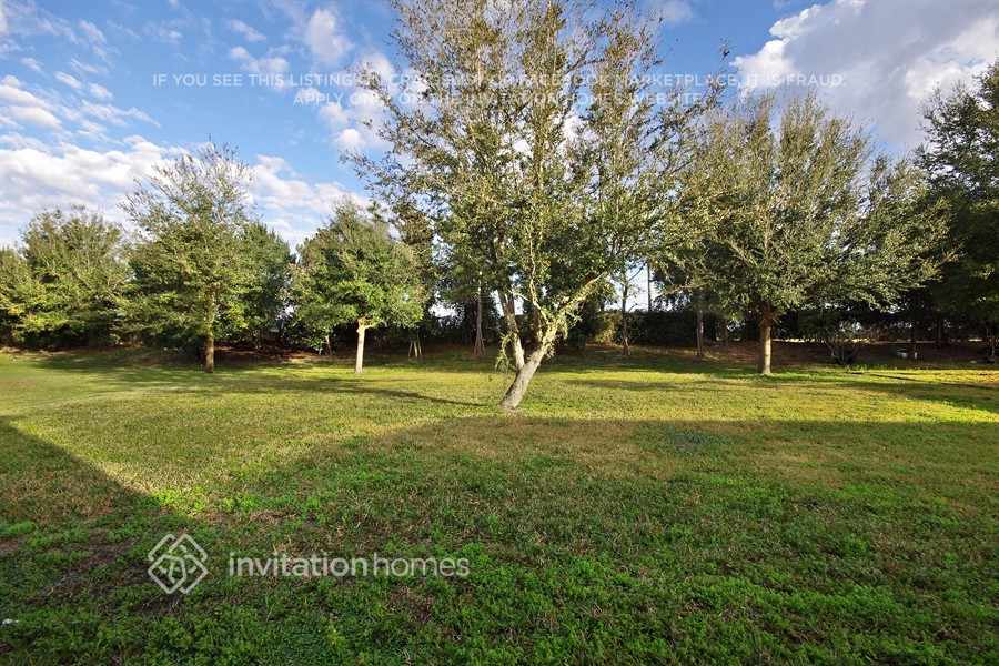 Building Photo - 10143 Malpas Point