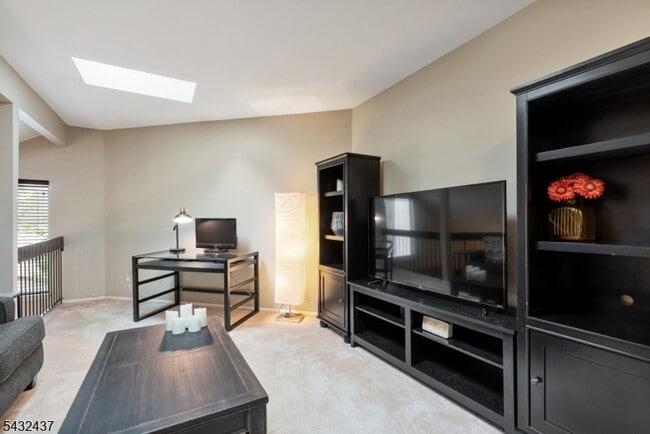 Building Photo - 240 Arrowood Way