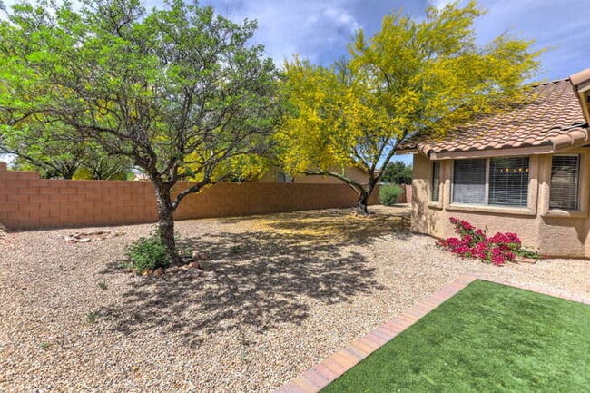 Building Photo - Madera Highlands