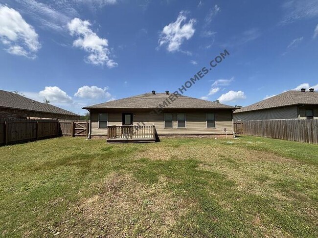 Building Photo - 55 Buena Vis Dr