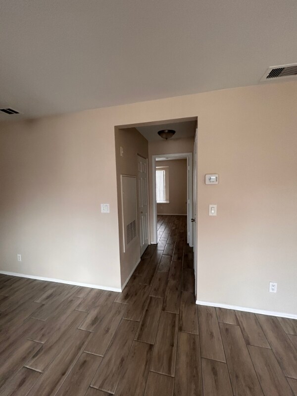 Building Photo - 7300 W Pirates Cove Rd