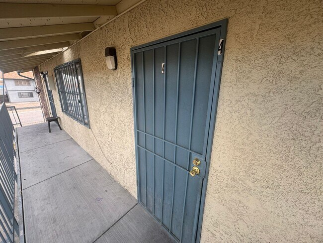 Building Photo - Lucite Lane