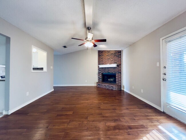 Building Photo - Great 3/2/2 Located in Frenship ISD